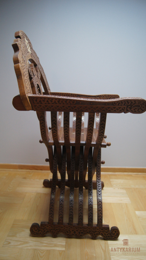 Krzesło SAVONAROLA ( krzesło nożycowe)