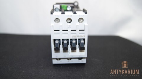 Stycznik 7,5KW 400V DC24V 3TF32 00-0BB4 Siemens