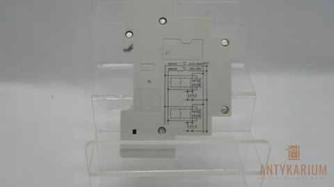 Wyłącznik zdalny 2-pol 16A 5TT5 534 Siemens Wyłącznik zdalny 2-pol 16A 5TT5 534 Siemens