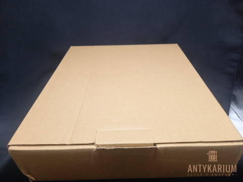 Drewniany ekspozytor na monety