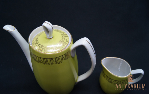 Dzbanek ,mlecznik Chodzież lata 60 projekt J.Wrzesień