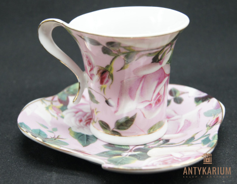 Filiżanka Porcelanowa w róże 90ml