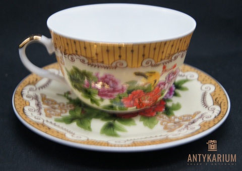 Filiżanka Porcelana bogato zdobiona 230ml
