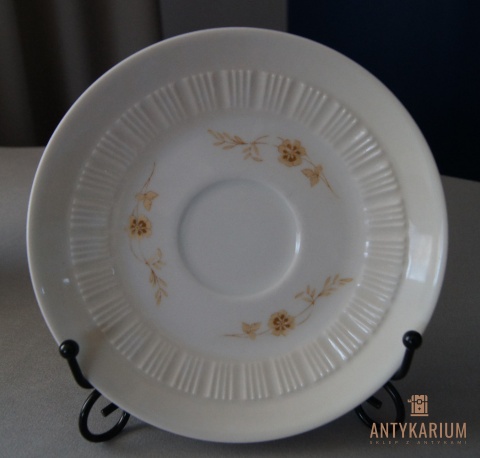 Porcelanowy zestaw do kawy lata 70