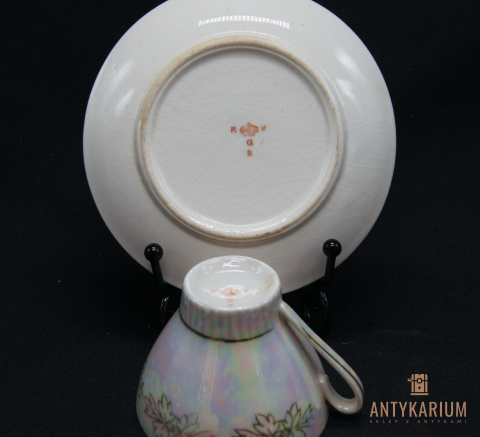 Stara Filiżanka Porcelanowa Koserow