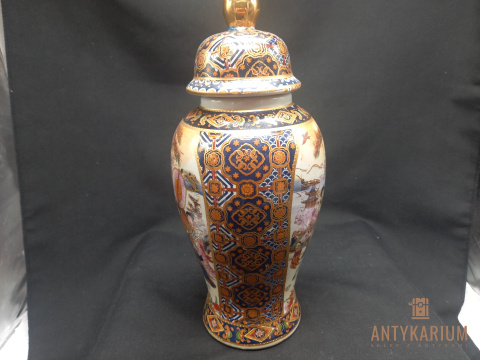 Wazon amfora z pokrywką 31 cm