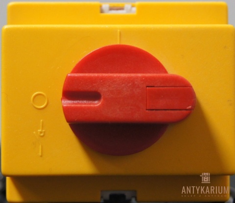 KU 4125N KU rozłączniki z napędem obrotowym 16-125A