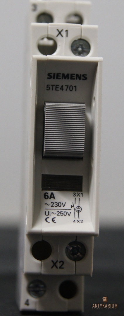 Przycisk z lampką sygn. 1z 6A 230V 5TE4 701 Siemens