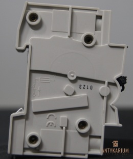 Rozłącznik bezpiecznikowy Minized D01 1POL 2-16A 5SG7 713 Siemens