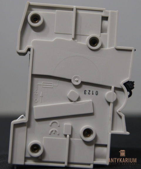 Rozłącznik bezpiecznikowy Minized D01 1POL 2-16A 5SG7 713 Siemens