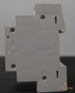 Rozłącznik grupowy z położeniem środkowym 5TE7 141 Siemens