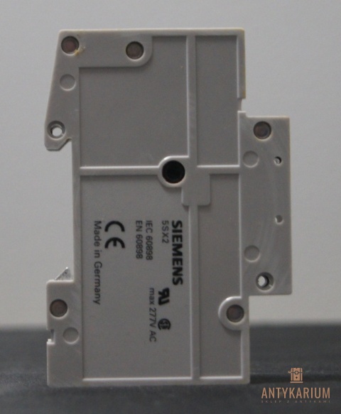 Wyłącznik bezpiecznik Siemens 5SX2 106-8 1pol D6