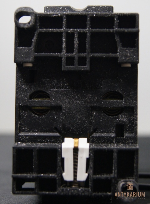 Stycznik 15KW 400V DC 110V 3TF34 00-0AF0 7 Siemens