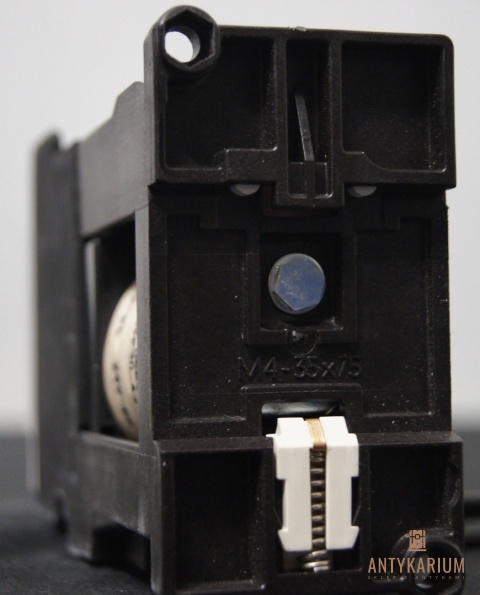 Stycznik 7,5KW 400V DC24V 3TF32 00-0BB4 Siemens