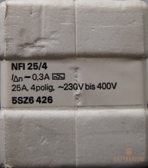 Wył.Róż-prądowe 25A 4POL 300ma 5SZ6 426 Siemens