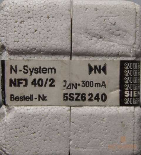 Wył.Róż-prądowy 40A 4POL 300ma 230V 5SZ6 240 Siemens