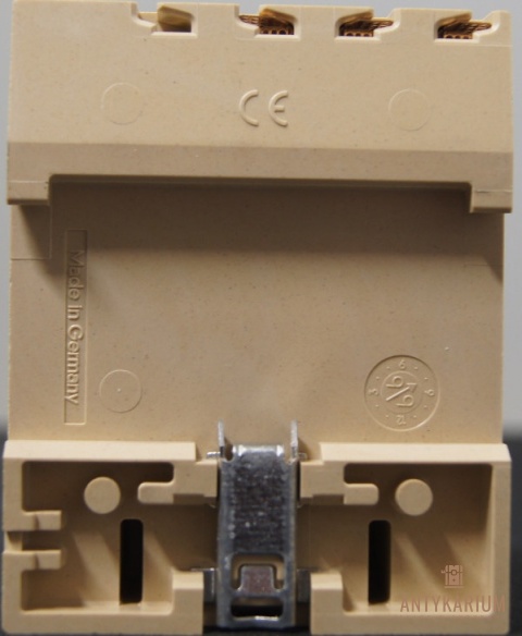 Wyłącznik Róż-prądowy 40A 4POL 300ma 5SM1 644-8 Siemens