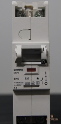 Wyłącznik Selektywny E25 1Pol Siemens 5SP3 725