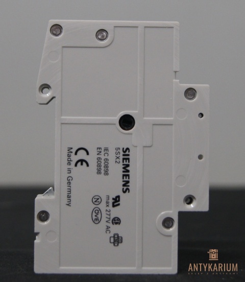 Wyłącznik bezpiecznik SIEMENS 5SX2 132-6 1Pol B32