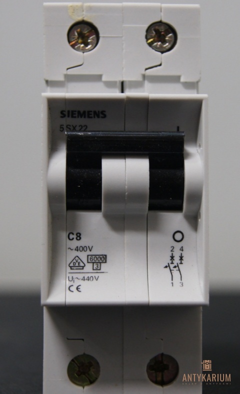 Wyłącznik bezpiecznik SIEMENS 5SX2 208-7 2Pol C8