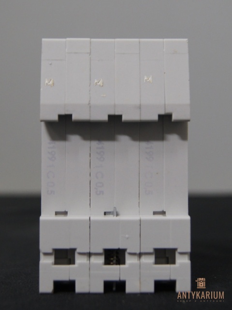 Wyłącznik bezpiecznik SIEMENS 5SX2 305-07 3Pol C0,5