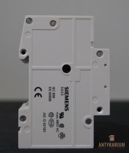 Wyłącznik bezpiecznik SIEMENS 5SX2 308-7 3Pol C8