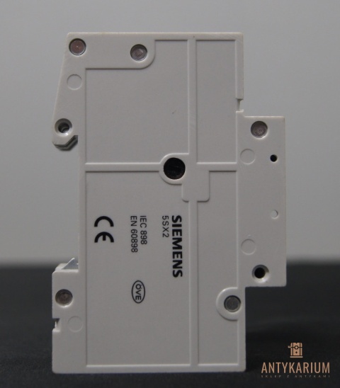 Wyłącznik bezpiecznik SIEMENS 5SX2 532-6 2Pol B32