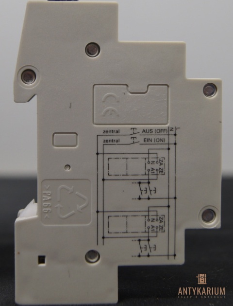 Wyłącznik zdalny 2-pol 16A 5TT5 534 Siemens