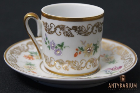 Filiżanka porcelanowa ręcznie malowanoa lata 50