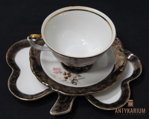 Porcelanowa filiżanka koniczyna