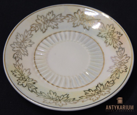 Stara Filiżanka Porcelanowa Koserow