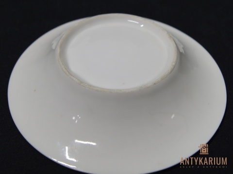 Stara filiżanka biała porcelana 200ml