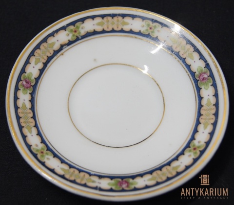 Stara porcelanowa filiżanka lata 30/40 Mokka