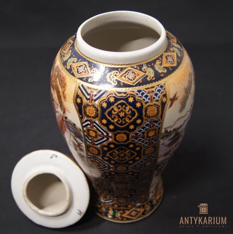 Amfora z pokrywą 31 cm