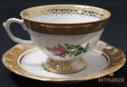Filiżanka porcelana bogato zdobiona Wawel