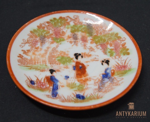 Porcelana filiżanka sceny rodzajowe Japonia 1920r.