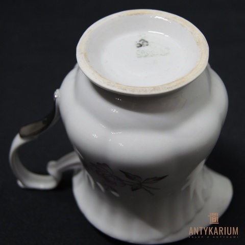Porcelanowy mlecznik Chodzież malowany kwiaty