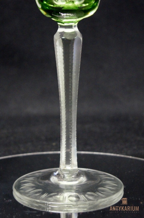 Remer stary zielony kryształowy kielich do wina 19,5cm